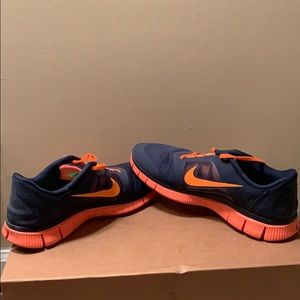 Nike Free Run Sz 11 Auburn Colors